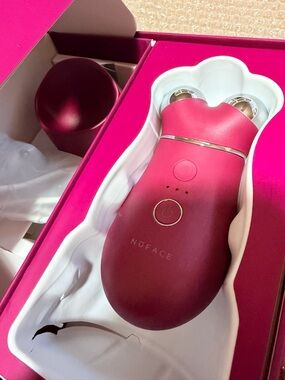 NuFACE Mini Facial Toning Device in Raspberry